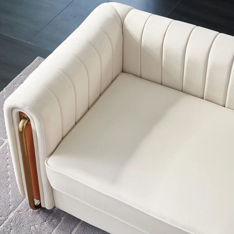 Modernes Samtsofa für das Wohnzimmer